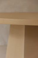 Mesa con base hexagonal