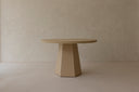 Mesa con base hexagonal